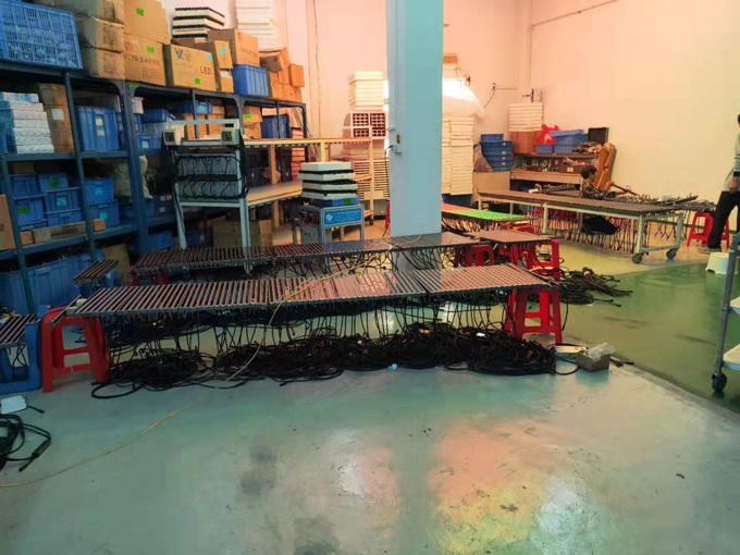 1 LED洗墻燈的智能化生產技術2.jpg